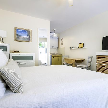 Hollywood Cottages Wasaga Beach Eksteriør billede